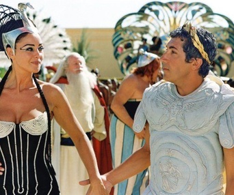 Une scène du film Astérix et Obélix : Mission Cléopâtre
