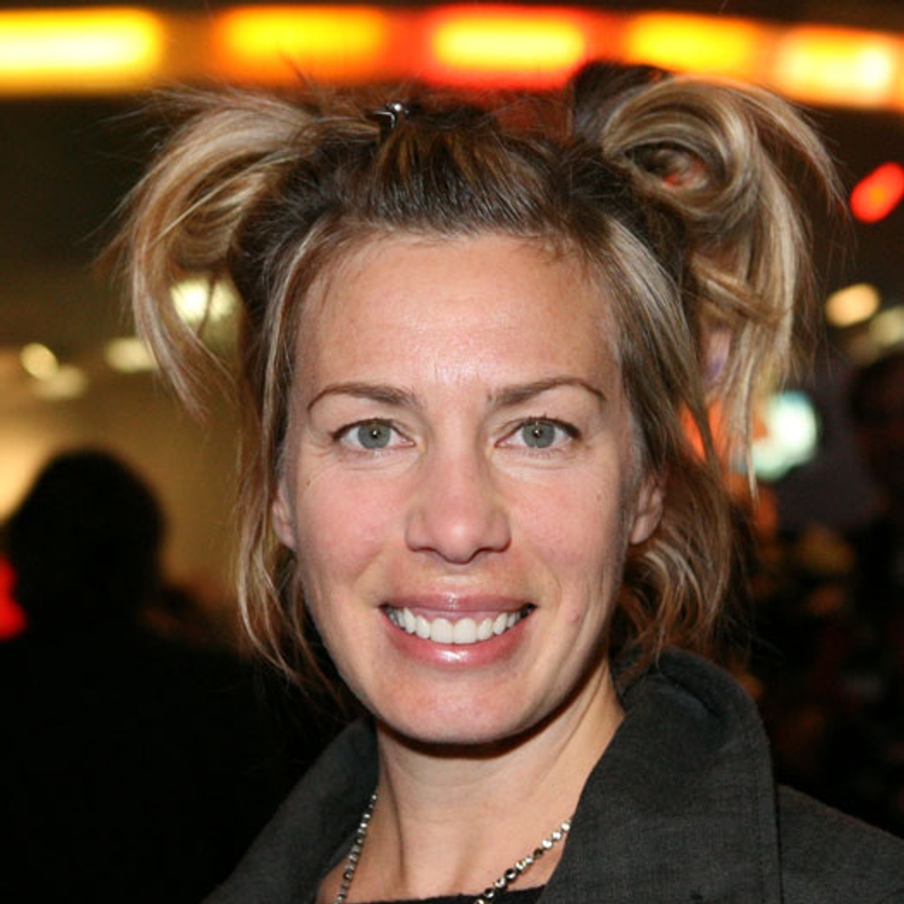 Céline Bonnier sur la tapis rouge de la soirée bénéfice pour les Rendez-vous du Cinéma Québécois.