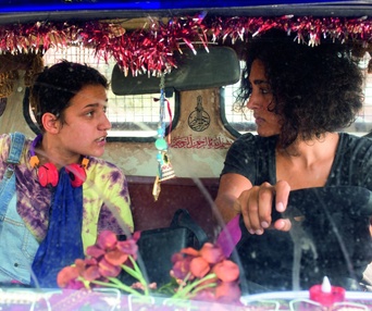 Une scène du film Un divan à Tunis