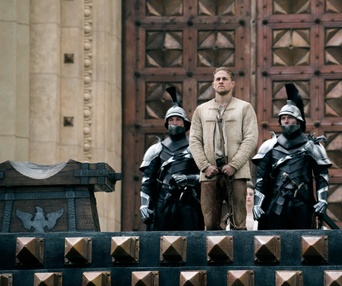 Une scène du film King Arthur: Legend of the Sword