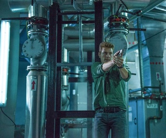 Une scène du film The November Man