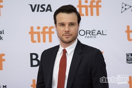 Sur le tapis rouge du film American Pastoral
