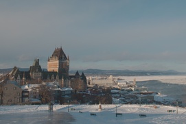 Une scène du film La Mosquée: une communauté menacée