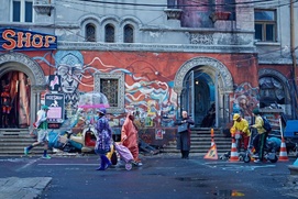 Une scène du film The Zero Theorem Une scène du film The Zero Theorem