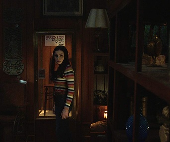 Une scène du film Annabelle Comes Home
