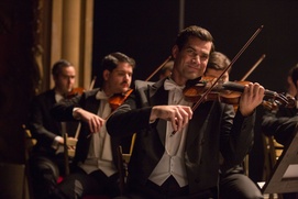 Une scène du film The Conductor Une scène du film The Conductor