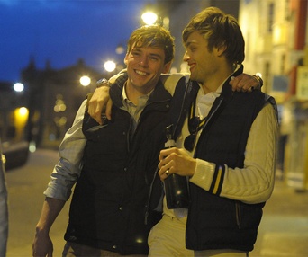 Une scène du film The Riot Club