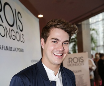Sur le tapis rouge du film Les rois mongols