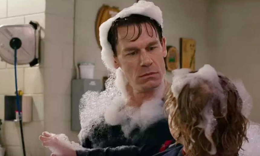Bande-annonce : voyez John Cena en pompier