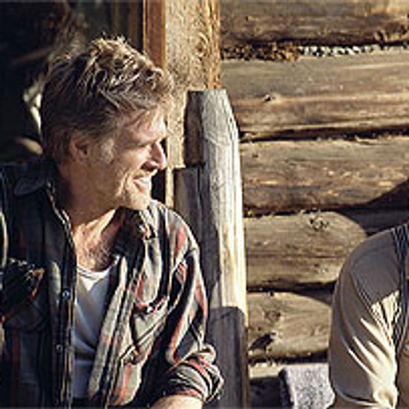 Robert Redford et Morgan Freeman dans The Unfinished Life
