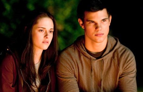 Kristen Stewart et Taylor Lautner dans le film La saga Twilight : Hésitation