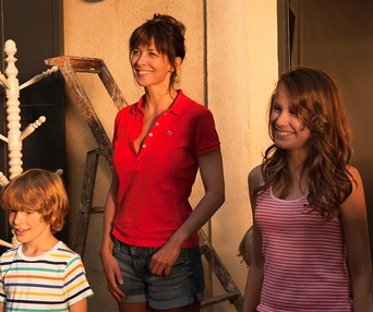 Une scène du film Un bonheur n'arrive jamais seul