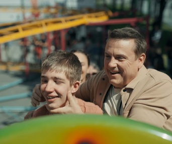 Images de la série À propos d'Antoine de Club illico