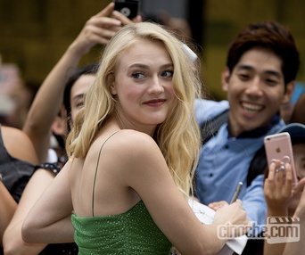 Sur le tapis rouge du film American Pastoral