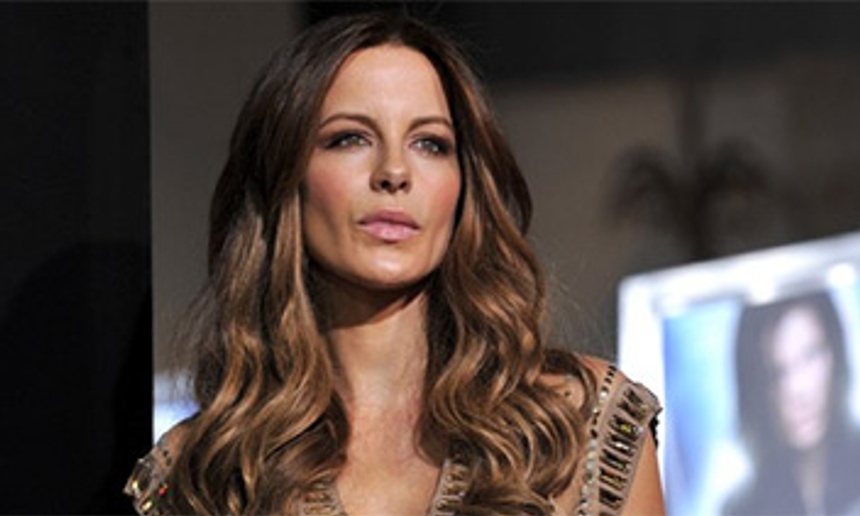 Kate Beckinsale s'associe à la troupe de Monty Python pour Absolutely Anything