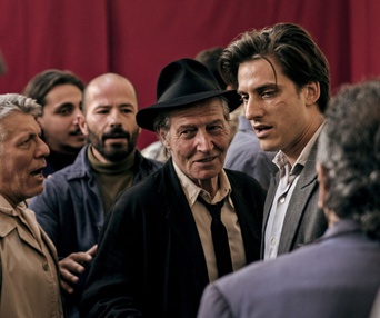 Une scène du film Martin Eden