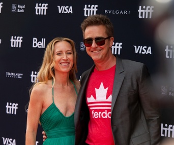 Sur le tapis rouge du film Glass Onion: A Knives Out Mystery