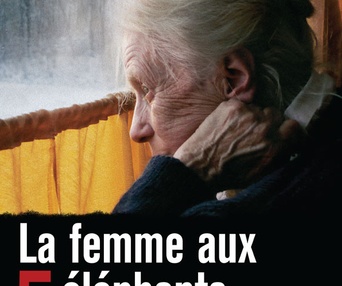 Affiche du film La femme aux 5 éléphants
