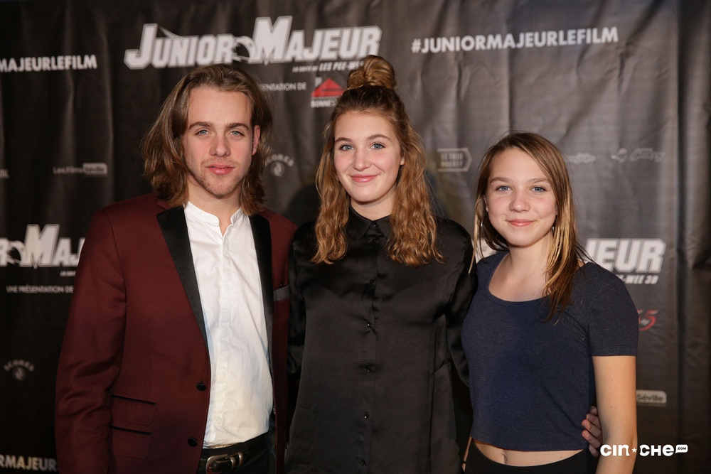 Sur le tapis rouge du film Junior majeur