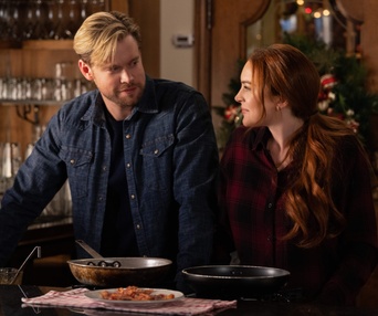 Une scène du film Falling for Christmas