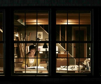 Une scène du film The Night House