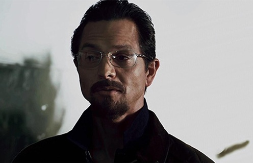 Benjamin Bratt dans Snitch