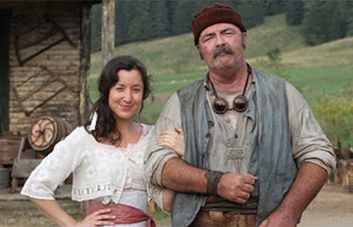 Gildor Roy et Maude Laurendeau dans Ésimésac