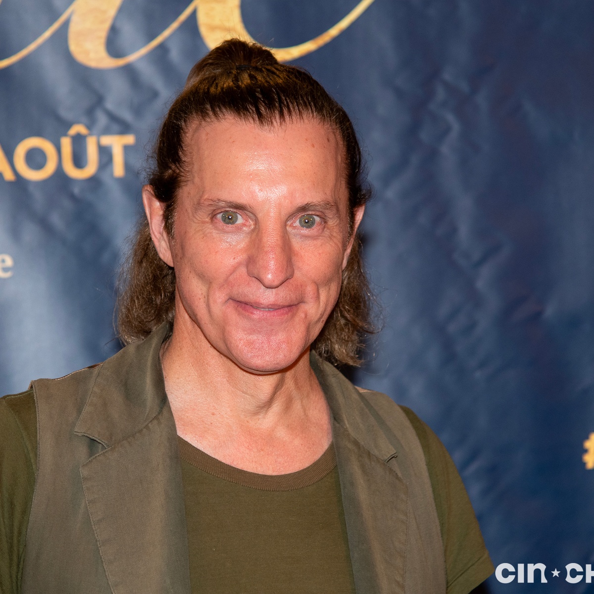 Sur le tapis rouge du film Arlette