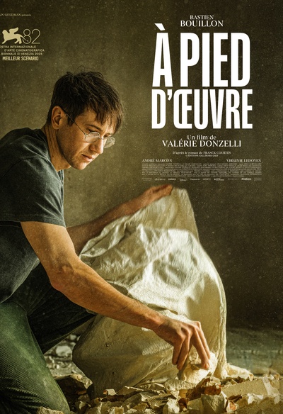 Affiche du film À pied d'oeuvre