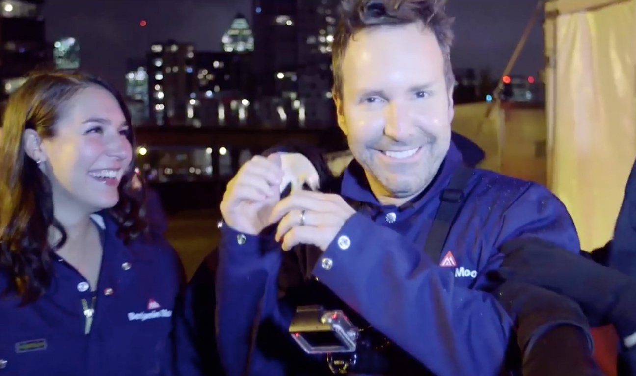 Éric Salvail est forcé de visiter une maison hantée pour sa 300e émission