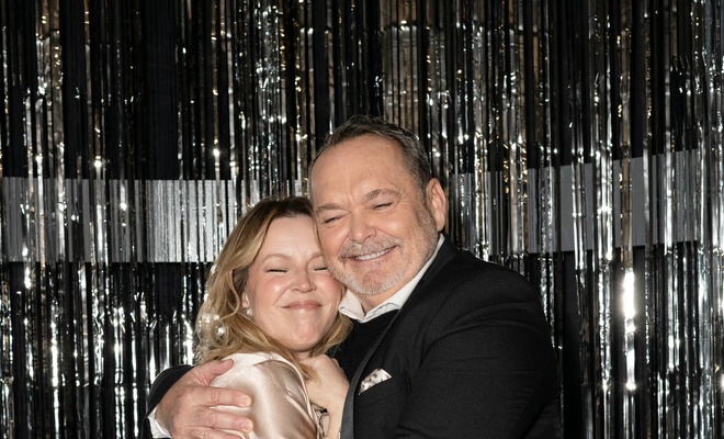 Image de l'article Grande vague d'amour pour Julie Bélanger après sa dernière émission à «Ça finit bien la semaine »