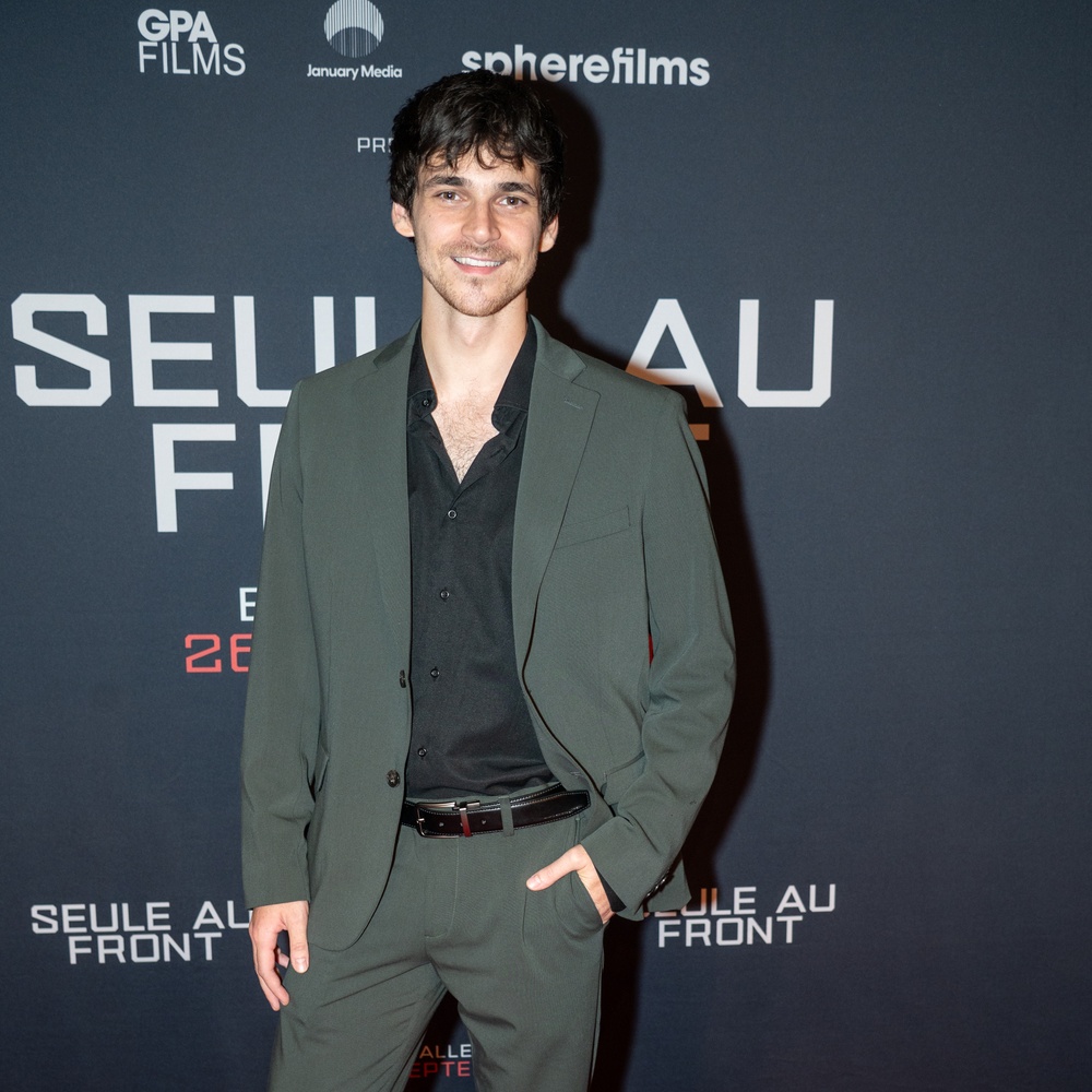 Première du film Seule au front (Out Standing)
