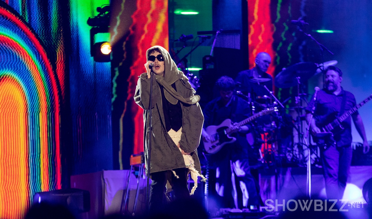 Image de l'article Hubert Lenoir fait une apparition sur scène après trois ans d'absence