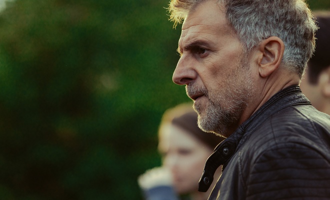 Image de l'article Patrick Huard témoigne du tournage anxiogène de «Bod Cop, Bad Cop» qui a mené à son épuisement