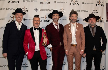 Image de l'article Entrevue vidéo : Salebarbes se réjouissent de la victoire des Cowboys fringants à l'ADISQ