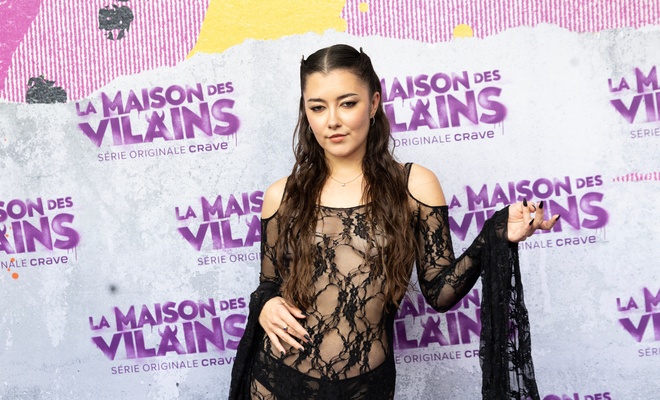Image de l'article Des looks extravagants pour la première de «La maison des vilains »