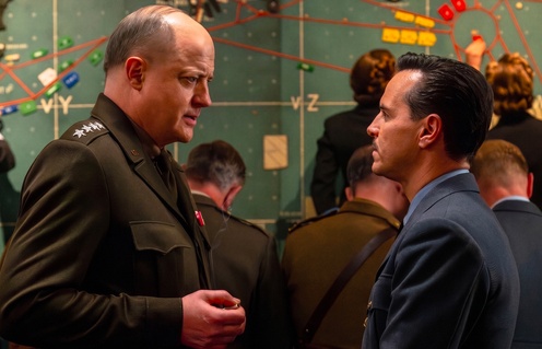 Brendan Fraser et Andrew Scott dans le film Pression