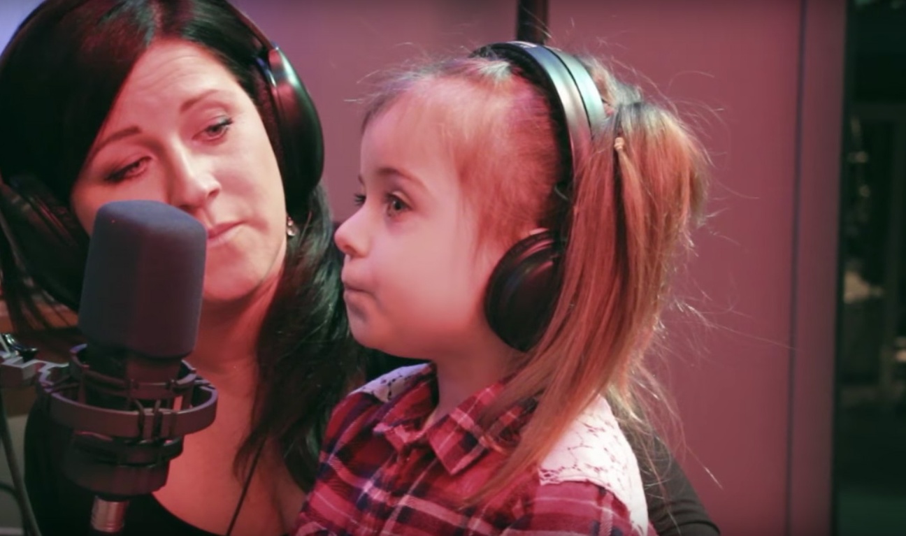 Marie-Élaine Thibert propose une interprétation touchante avec sa fille