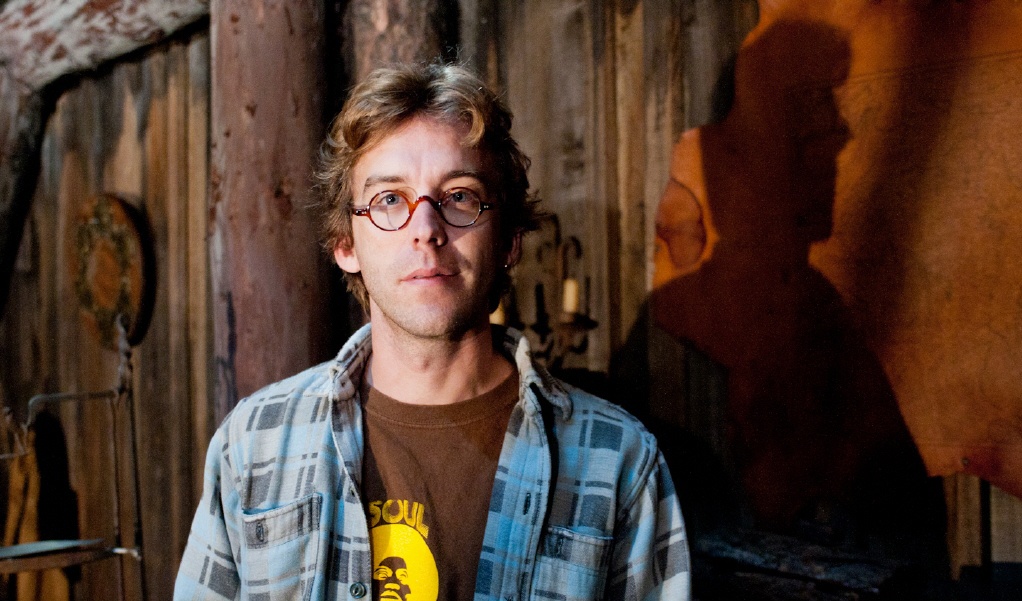 Le spectacle De peigne et de misère de Fred Pellerin maintenant en DVD