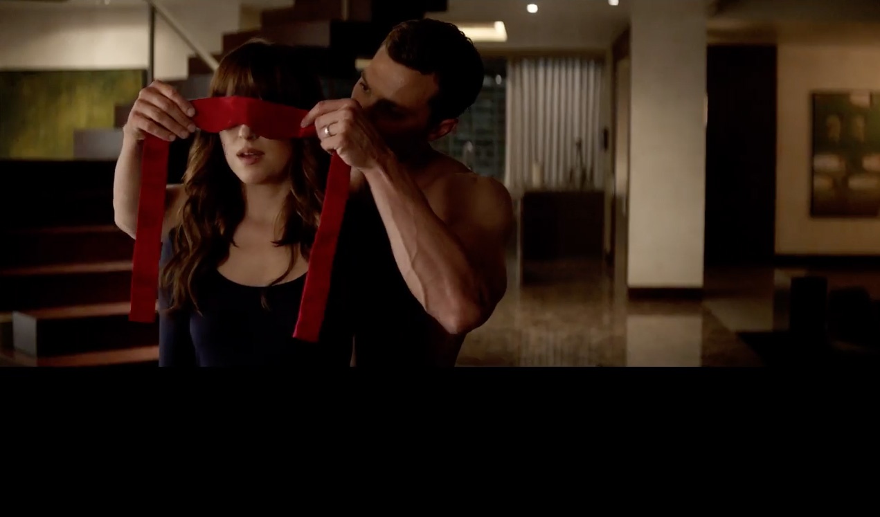 Un mariage et des fouets dans la bande-annonce de Fifty Shades Freed