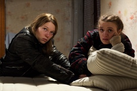Une scène du film Roubaix, une lumière Une scène du film Roubaix, une lumière