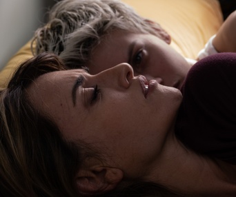Une scène du film Parallel Mothers