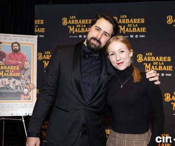 Sur le tapis rouge du film Les Barbares de La Malbaie