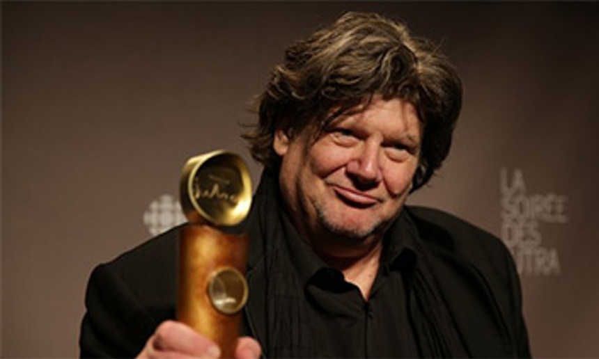 Michel La Veaux tourne le documentaire Hôtel La Louisiane à Paris