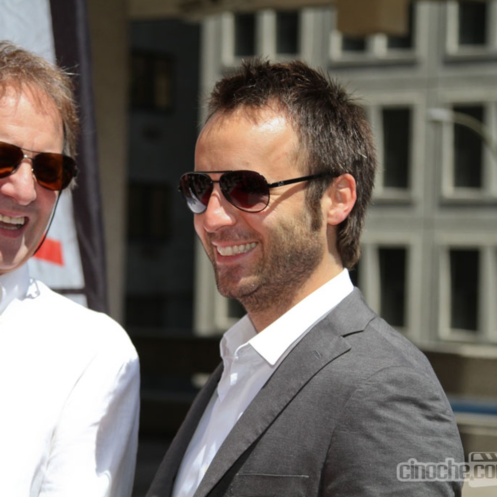 Sur le tapis rouge du film Le sens de l'humour