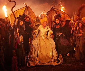 Une scène du film La petite sorcière