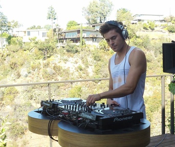 Une scène du film We Are Your Friends