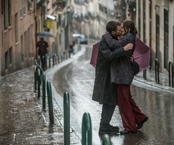 Une scène du film Love at First Kiss