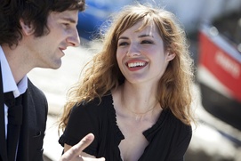 Une scène du film L'amour dure trois ans