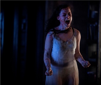 Une scène du film Evil Dead